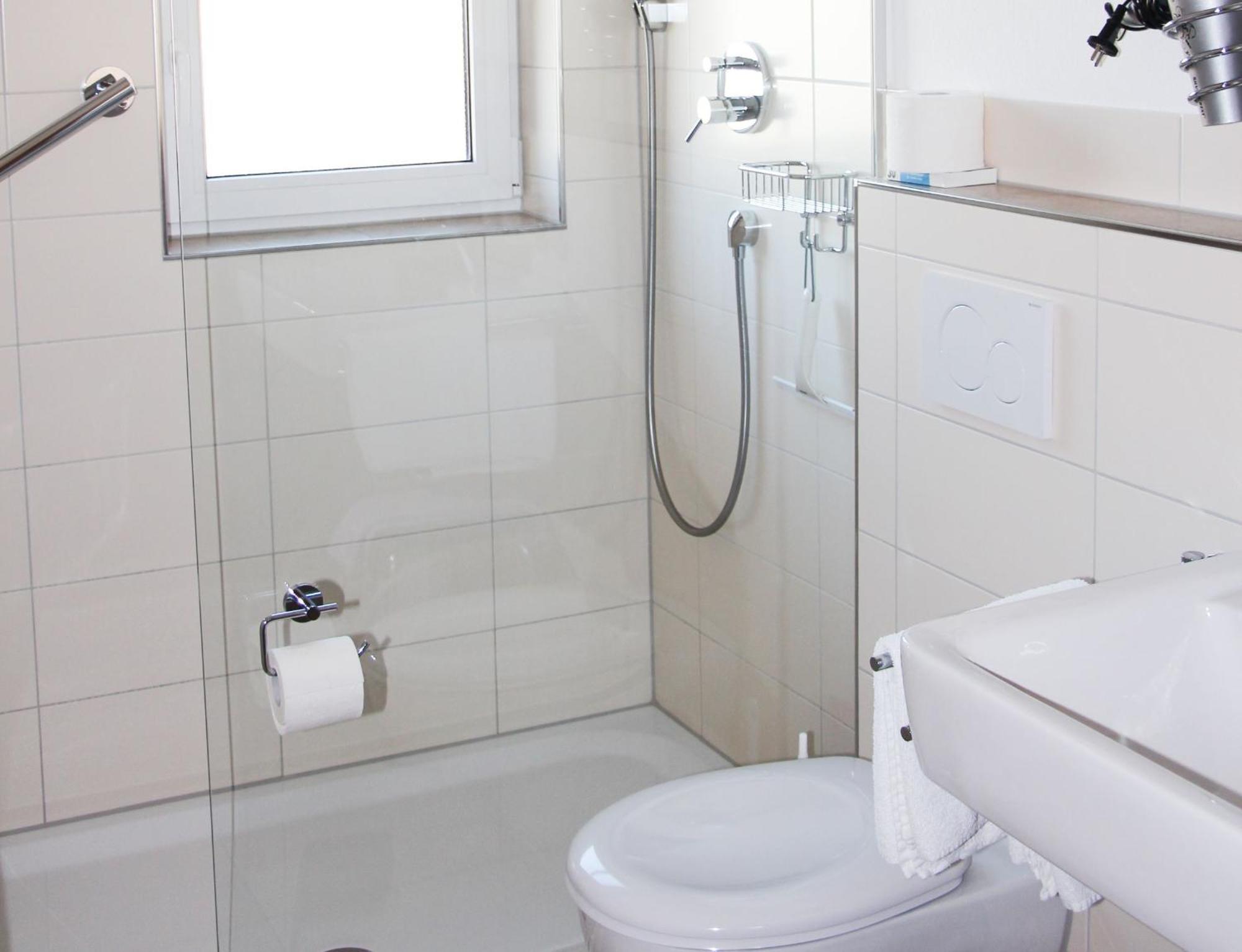 Gaestehaus Reutemann Apartment นอนเนนฮอร์น ภายนอก รูปภาพ